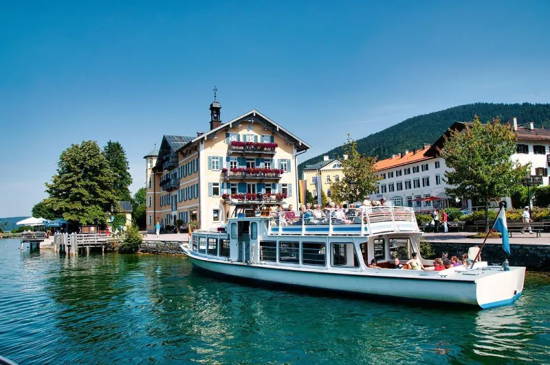 Leitfaden für eine standesamtliche Trauung in Tegernsee und/oder Starnberg 1 Standesamt Rathaus Tegernsee